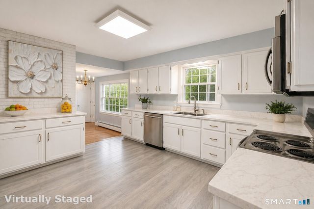 215 Chichester Road, New Canaan, CT 06840