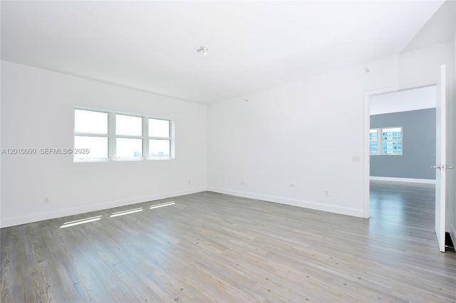 14951 Royal Oaks Ln 1609, North Miami, FL 33181