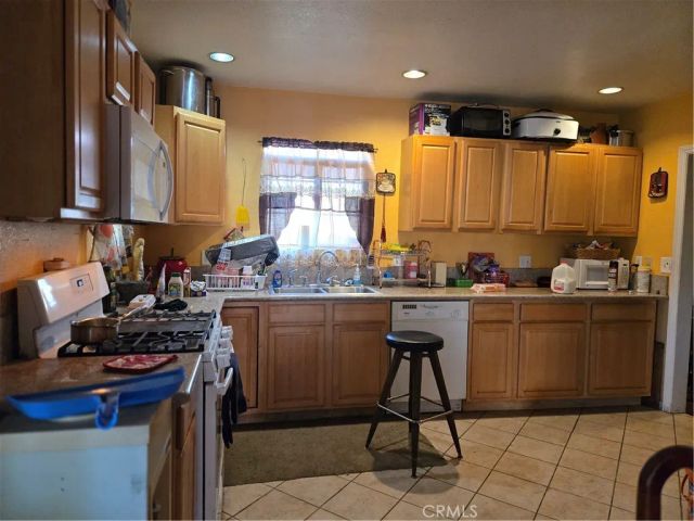 11098 Hulme, Lynwood, CA 90262