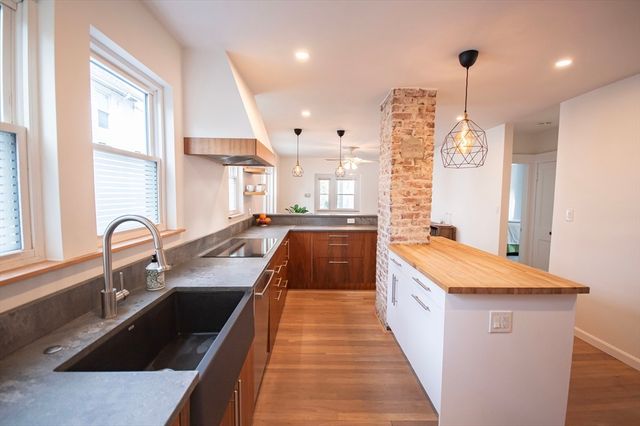 14 Leslie Rd. 14, Belmont, MA 02478