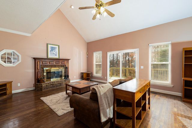 138 Flora Lane SE, Cleveland, TN 37323