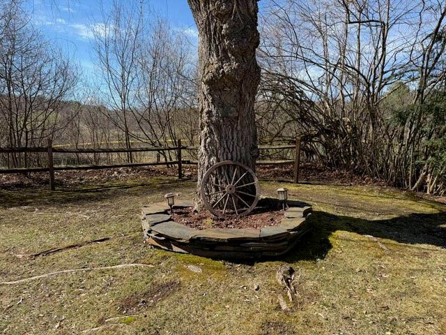 160 Sunny Acres Road, Brattleboro, VT 05301
