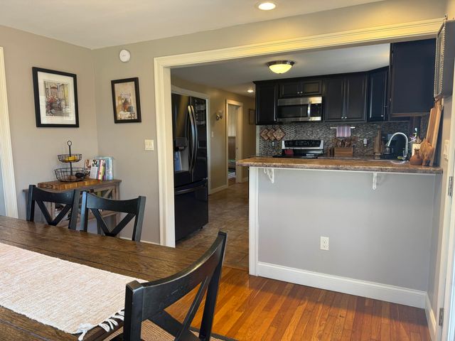 160 Sunny Acres Road, Brattleboro, VT 05301