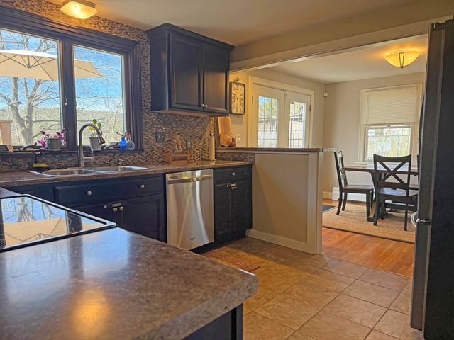 160 Sunny Acres Road, Brattleboro, VT 05301