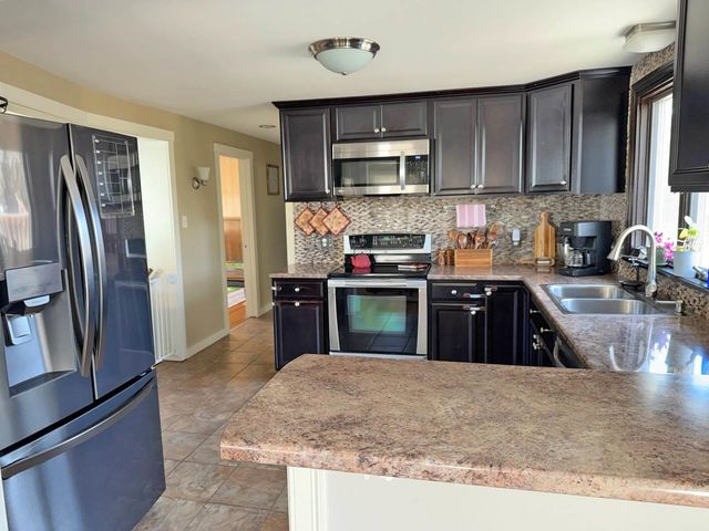 160 Sunny Acres Road, Brattleboro, VT 05301