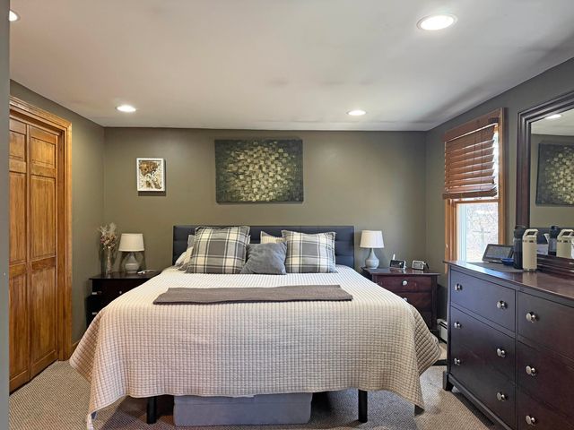 160 Sunny Acres Road, Brattleboro, VT 05301