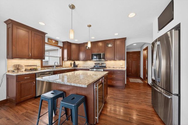 3586 GRAND MEADOWS CROSSING, Neenah, WI 54956