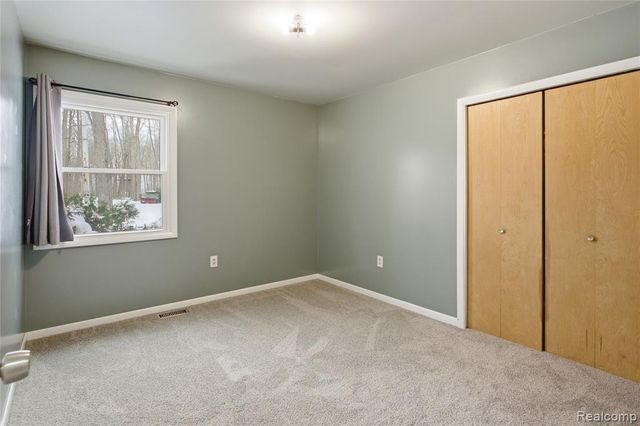 6522 Riverdale Road, Whitmore Lake, MI 48189