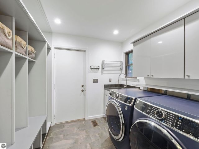 417 N Madison, Traverse City, MI 49684