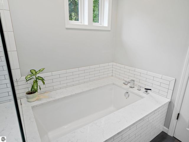 417 N Madison, Traverse City, MI 49684