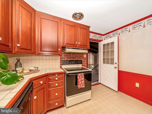 17920 PIN OAK RD, Hagerstown, MD 21740