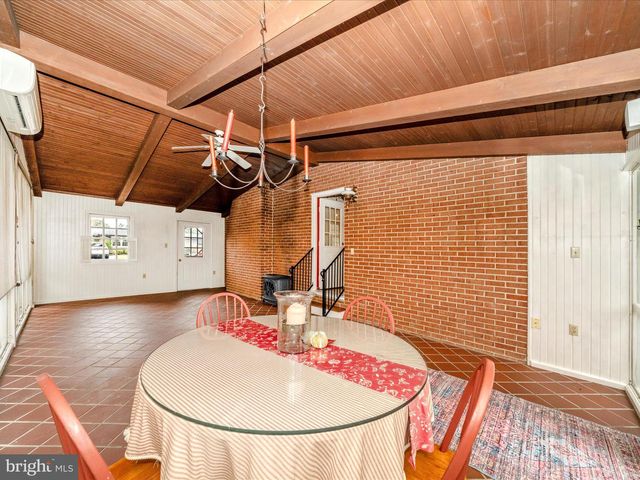 17920 PIN OAK RD, Hagerstown, MD 21740