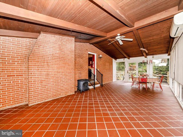 17920 PIN OAK RD, Hagerstown, MD 21740