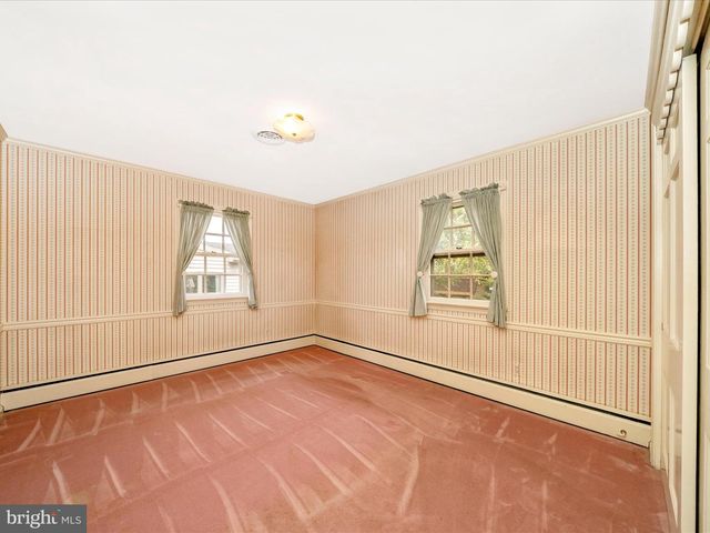 17920 PIN OAK RD, Hagerstown, MD 21740