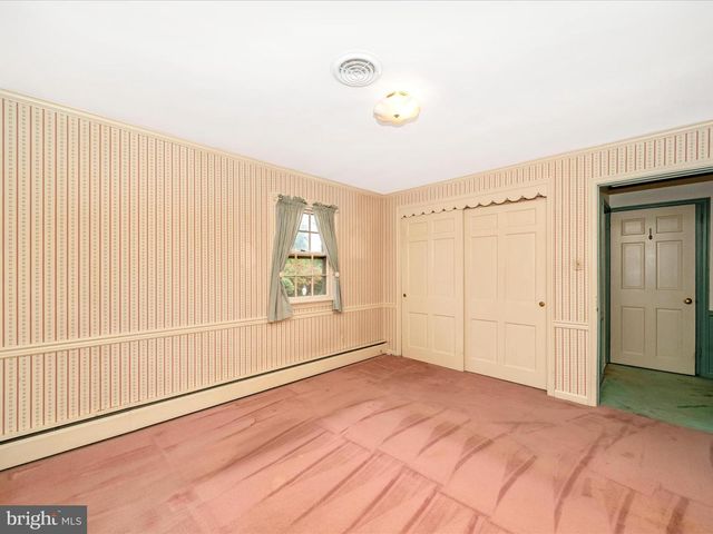 17920 PIN OAK RD, Hagerstown, MD 21740