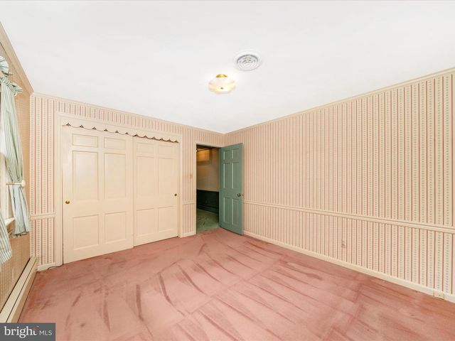 17920 PIN OAK RD, Hagerstown, MD 21740