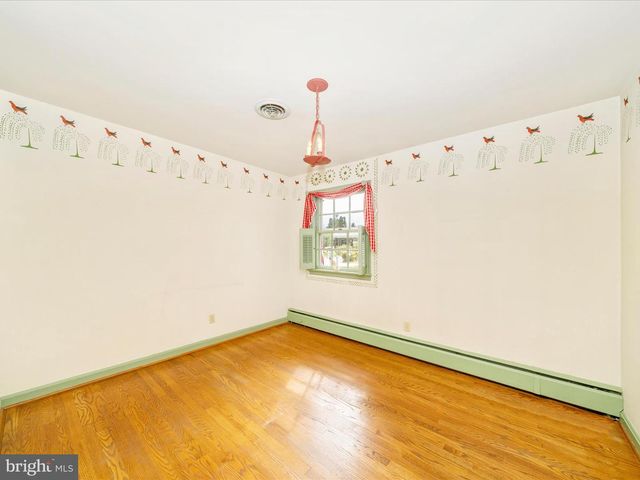 17920 PIN OAK RD, Hagerstown, MD 21740