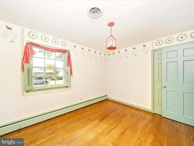 17920 PIN OAK RD, Hagerstown, MD 21740