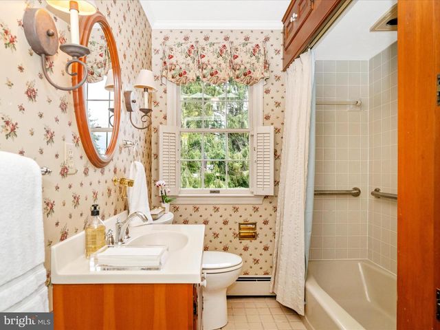 17920 PIN OAK RD, Hagerstown, MD 21740