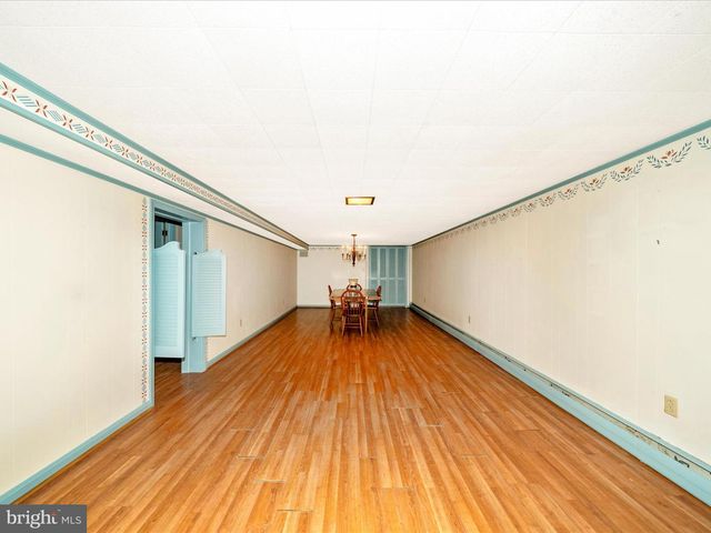 17920 PIN OAK RD, Hagerstown, MD 21740