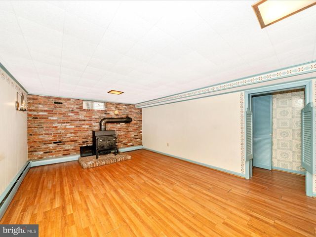 17920 PIN OAK RD, Hagerstown, MD 21740