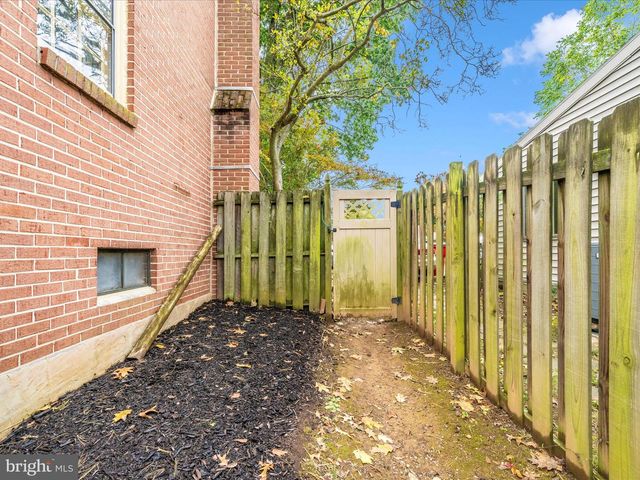 17920 PIN OAK RD, Hagerstown, MD 21740