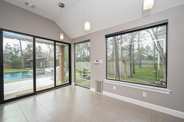 146 Rocky Point Drive, Spring, TX 77389