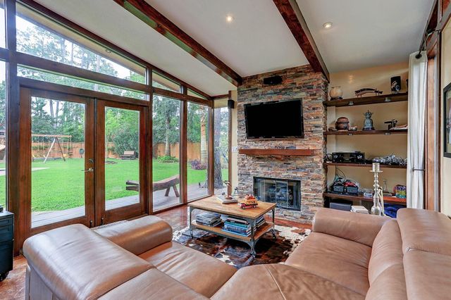 146 Rocky Point Drive, Spring, TX 77389