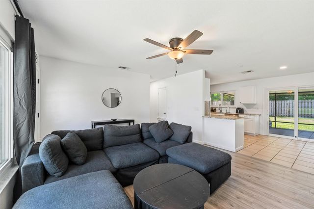 745 21st Street SW, Vero Beach, FL 32960