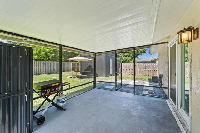 745 21st Street SW, Vero Beach, FL 32960