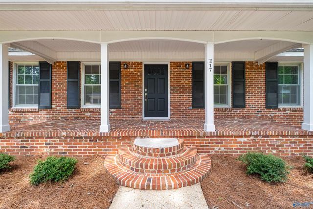 217 Monterey Circle, Gadsden, AL 35901