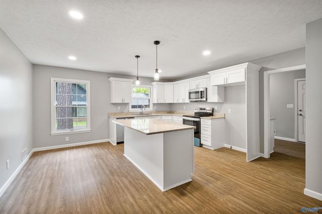 217 Monterey Circle, Gadsden, AL 35901