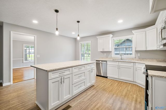 217 Monterey Circle, Gadsden, AL 35901