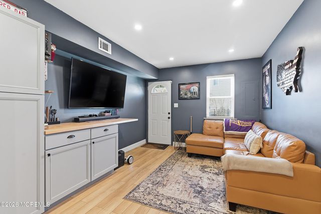 899 Molde Court, Toms River, NJ 08753