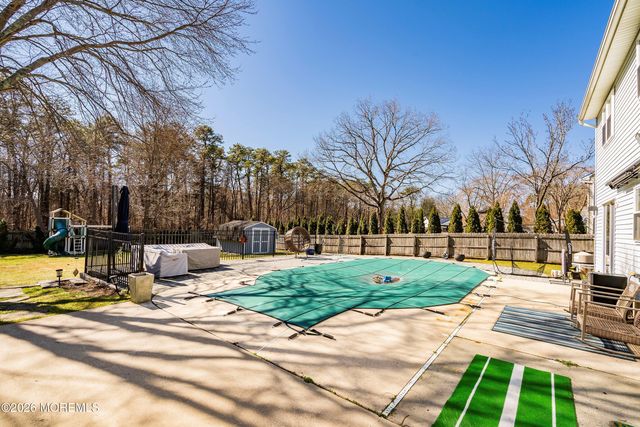 899 Molde Court, Toms River, NJ 08753