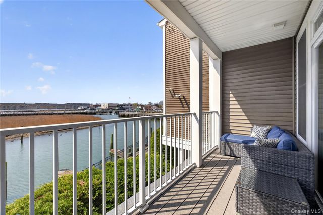 421 Marina Pointe Drive 421, East Rockaway, NY 11518