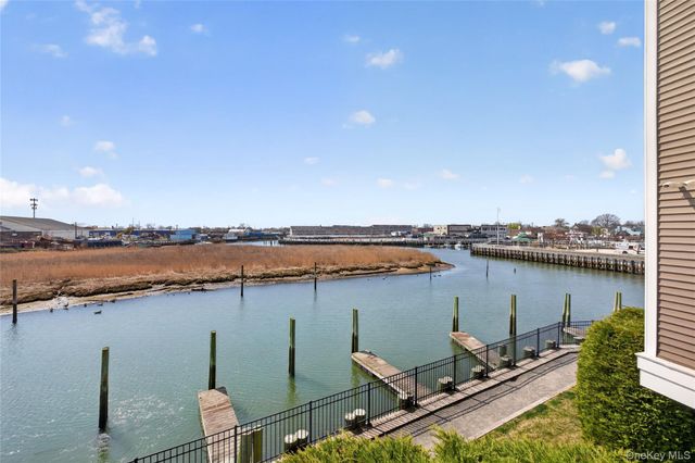 421 Marina Pointe Drive 421, East Rockaway, NY 11518