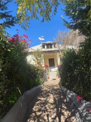 43 Palmetto, Pasadena, CA 91105
