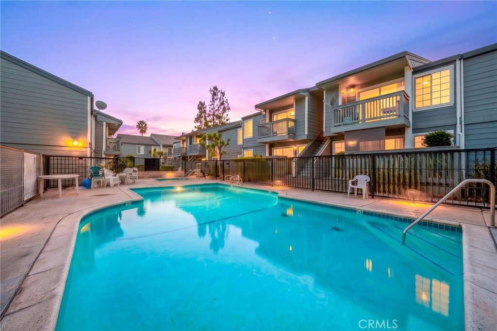 9714 Sepulveda 217, North Hills, CA 91343 — exterior