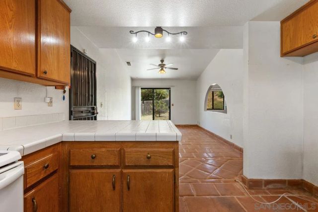 2922 Alamitos, Escondido, CA 92027