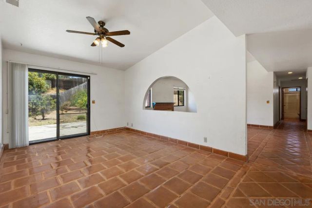 2922 Alamitos, Escondido, CA 92027