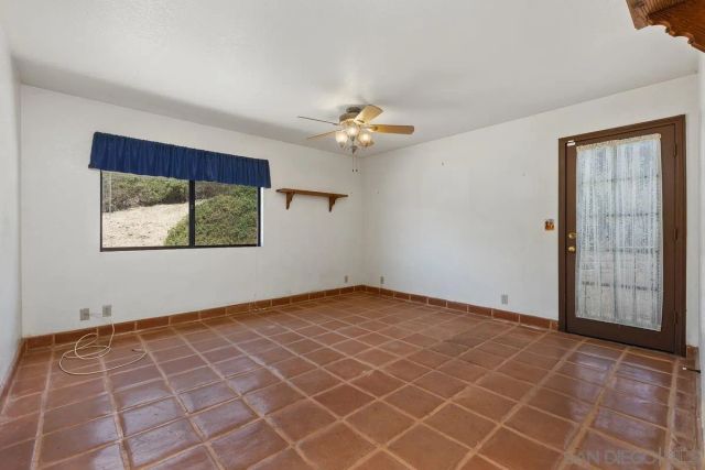 2922 Alamitos, Escondido, CA 92027