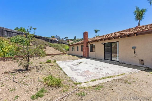 2922 Alamitos, Escondido, CA 92027