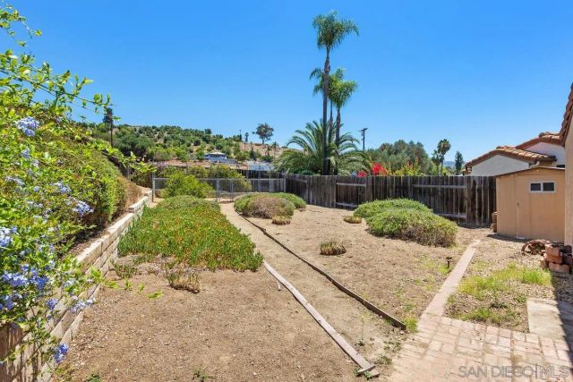 2922 Alamitos, Escondido, CA 92027