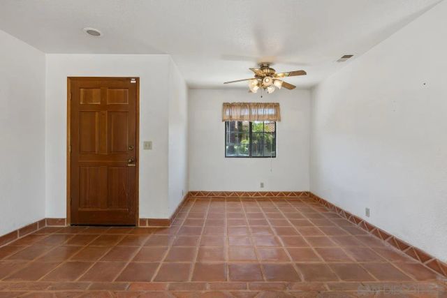 2922 Alamitos, Escondido, CA 92027