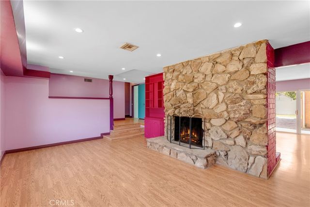 23728 Bessemer, Woodland Hills, CA 91367