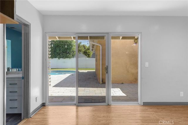 23728 Bessemer, Woodland Hills, CA 91367