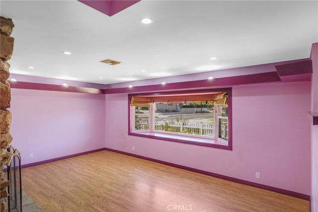 23728 Bessemer, Woodland Hills, CA 91367