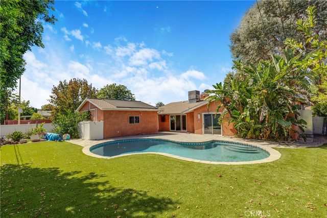23728 Bessemer, Woodland Hills, CA 91367