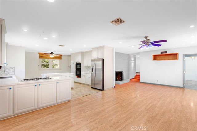 23728 Bessemer, Woodland Hills, CA 91367
